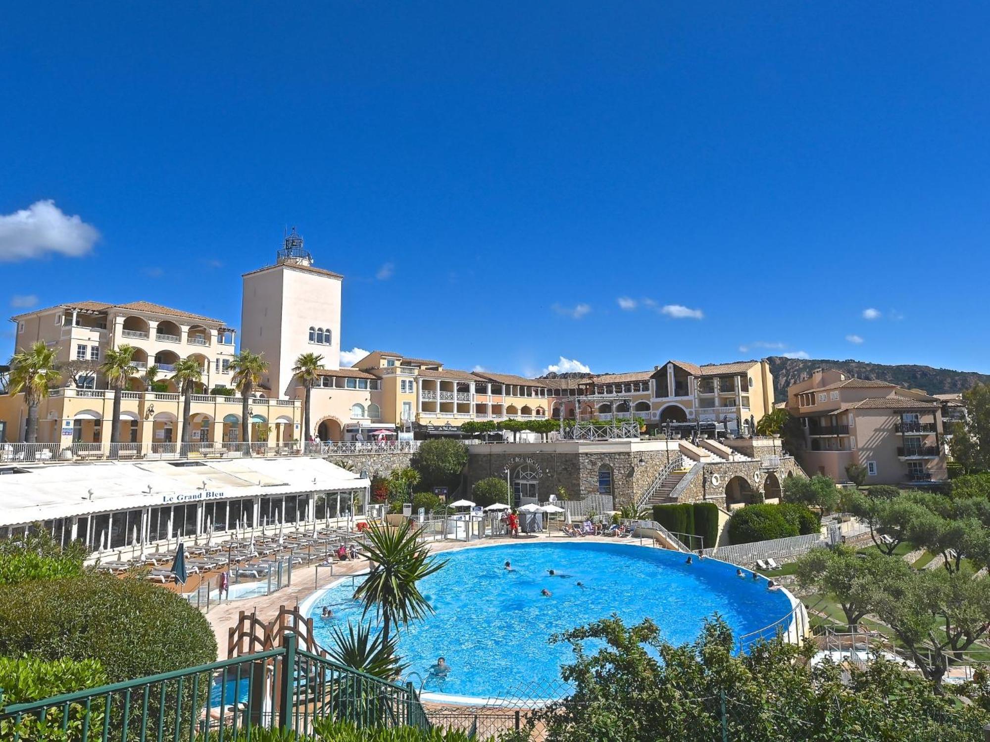 Apartment Village Cap Esterel - L'Esquinade-32 By Interhome Saint-Raphael  Exterior photo
